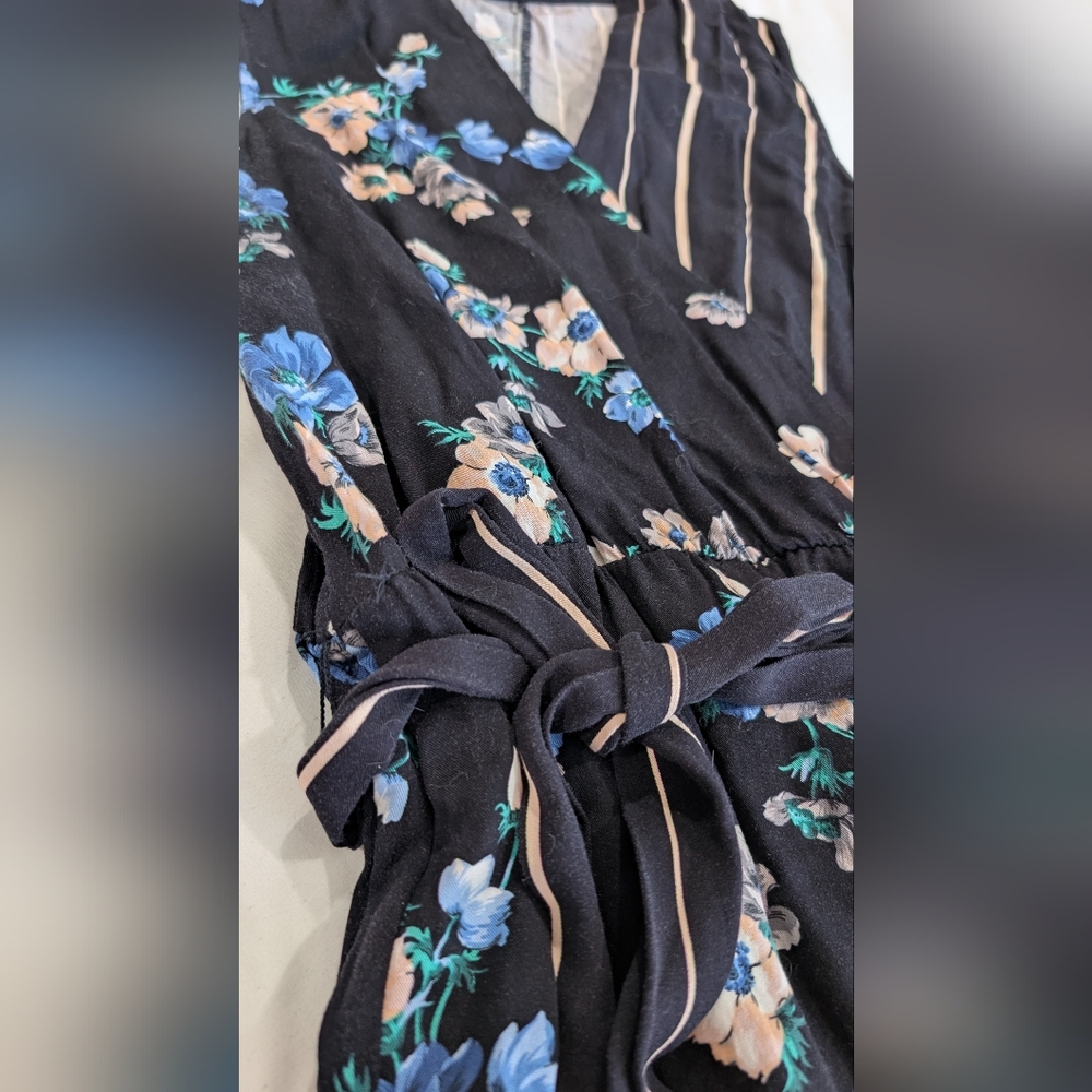 Oasis Mixed Floral & Stripe Wrap Midi Tie Waist Dress, Size 6 - Picture 6 of 8